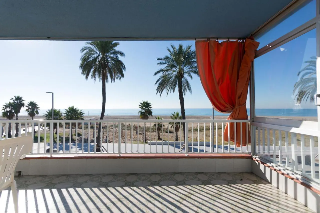 Apartamento En 1Era Linea Mar Con Terraza De 25M2 カステルデフェルス