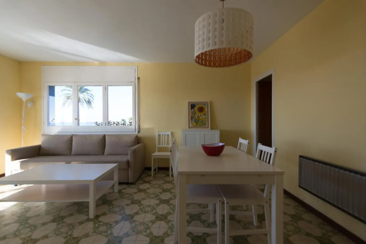 Apartamento En 1Era Linea Mar Con Terraza De 25M2 カステルデフェルス アパート